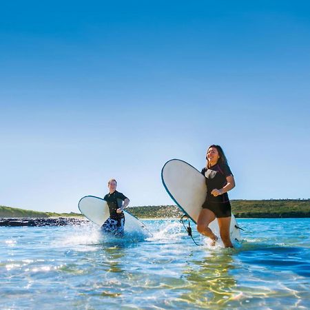Surfrider Caravan Park Barrack Point Екстериор снимка